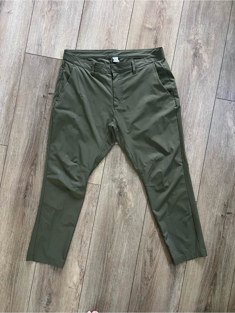 Fabletics Men’s Olive Green Stretch Pants Size 36x30